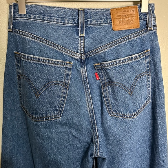 Levi’s Premium Ribcage Straight Button Fly Raw Hem Jeans Size 27 - Picture 4 of 15